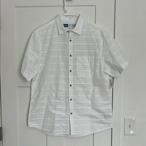 Old Navy Men's White Short Sleeve Shirt. Size L